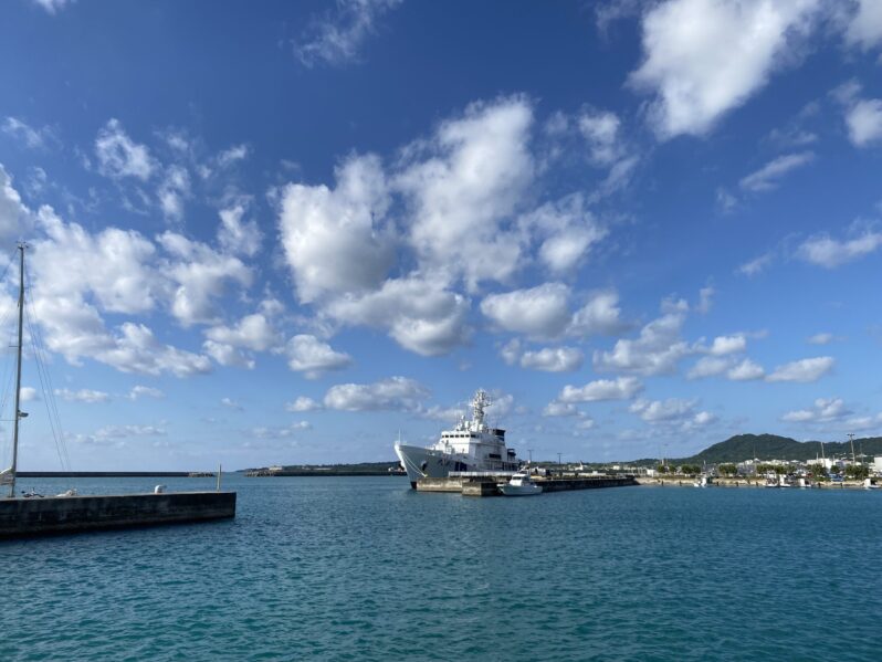 2027年の強制アップデートに震えるあなたへ「沈没船からの優雅な脱出法」